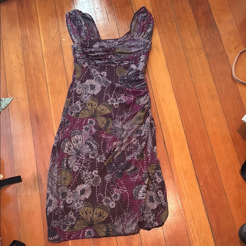 Chic Floral Midi Dress in Purple